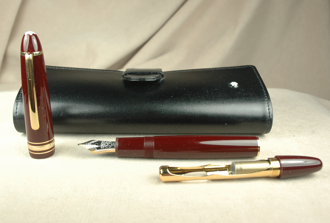Pre-Owned Pens: 6615: Mont Blanc: 147 Traveler